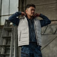 ブラック