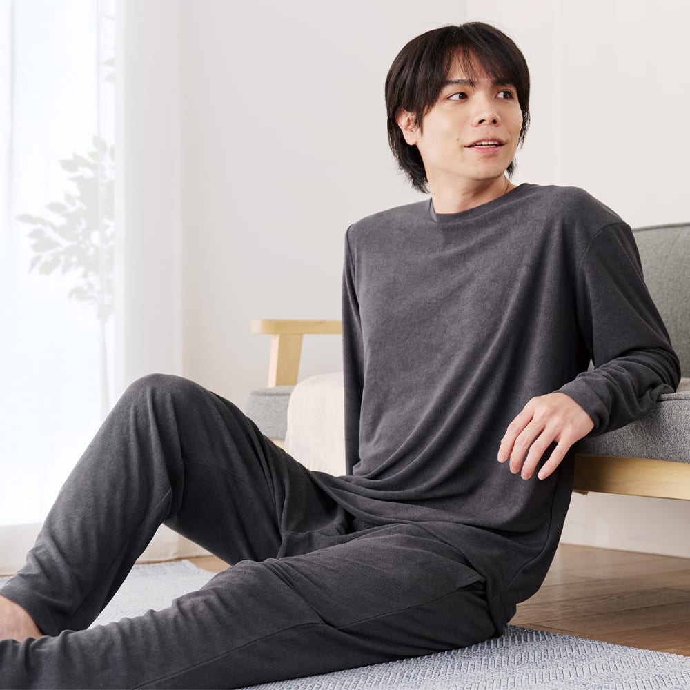 ブラック