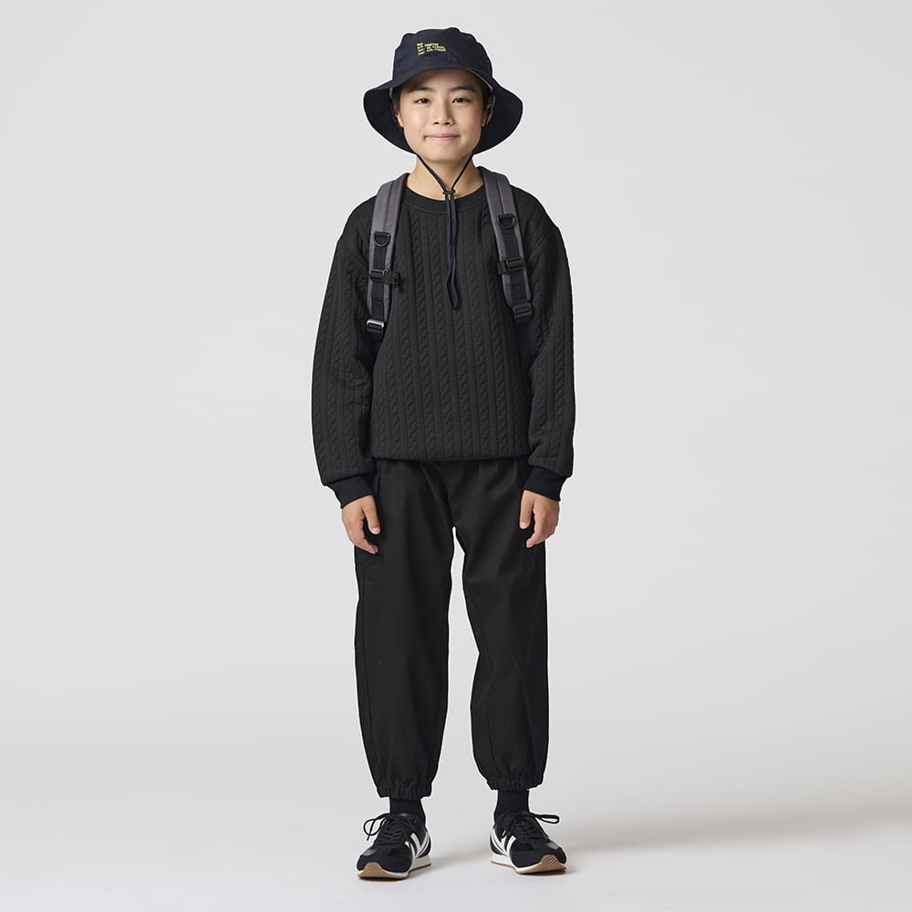 ブラック