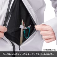 ブラック