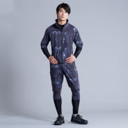 ブラック