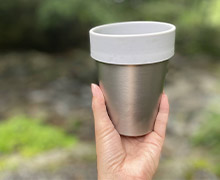 いつまでもドリンクが冷たいまま！780円の真空2WAYアイスカップホルダー