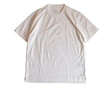 後面の襟リブが高い理由とは？機能満載の「SOLOTEX(R)(ソロテックス)使用半袖Tシャツ」